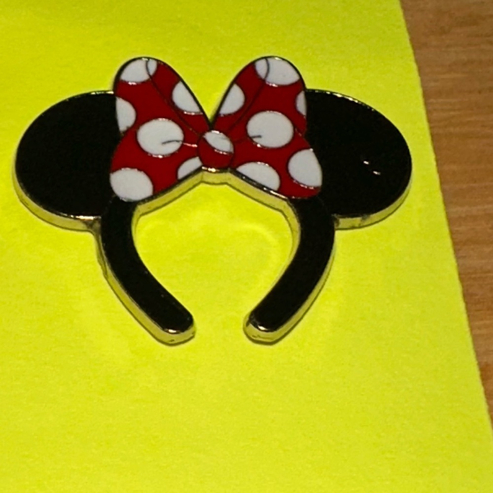 Disney Minnie Mouse “Mickey Ears” Pin